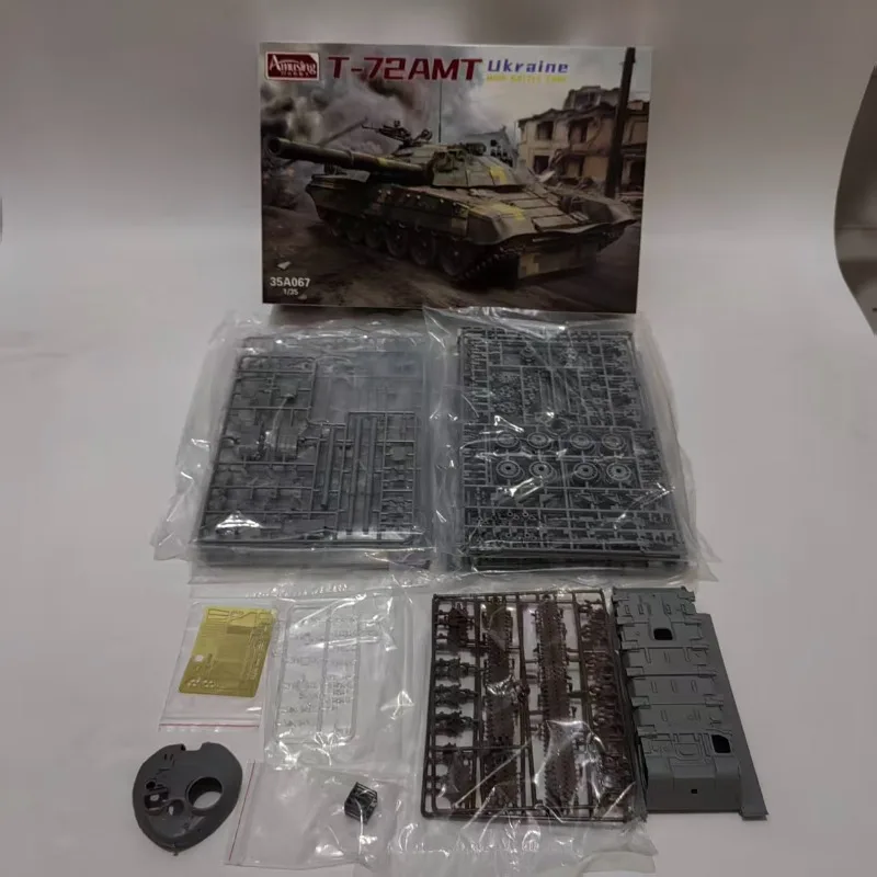 Model Kit Ukraine - Divertido Kit de Modelo de Ensamblaje