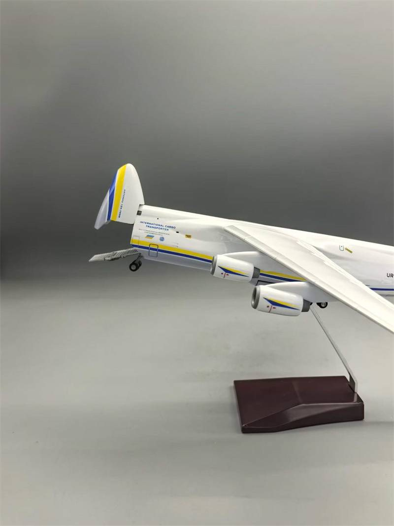 Réplica de Avión de Aleación A - Model Kit Ukraine reseña y precio